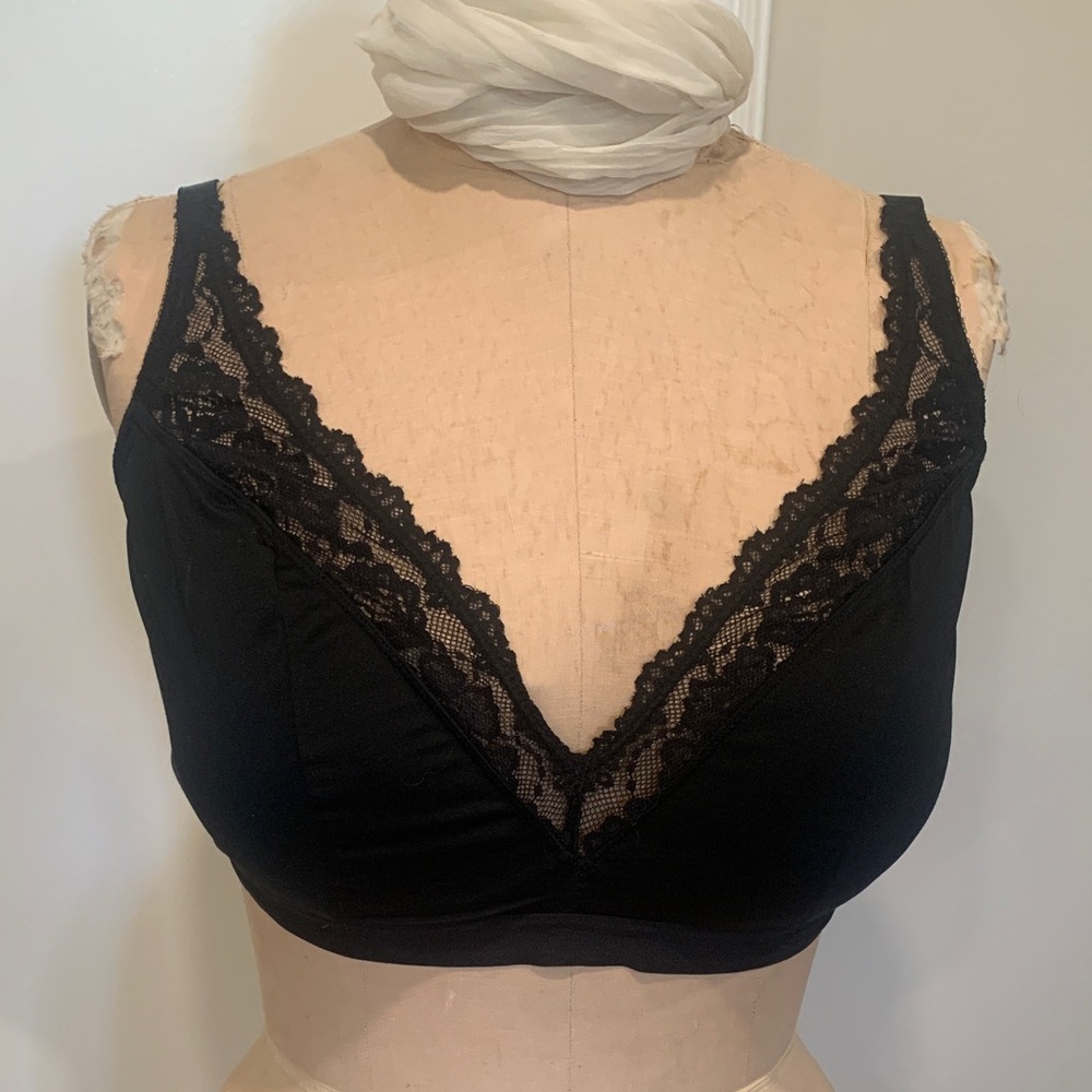 Torrid Curve Chic Black  Stretch Lace V-Neck Bralette